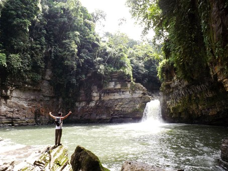 jungle-bike-thrill-waterfalls-expedite-live-rain-forest-kichwa-survivor-swimming-am-17.JPG.454x340_default.JPG