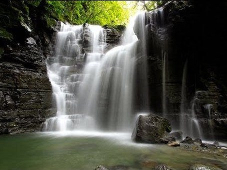 latas-waterfall-suchipakari-amazon-lodge.jpg.454x340_default.jpg