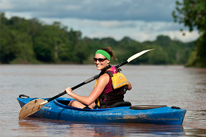 kayaking-at-posada-amazonas.jpg
