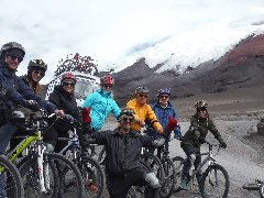 <b>白雪覆顶的火山—科托帕希一日游</b>